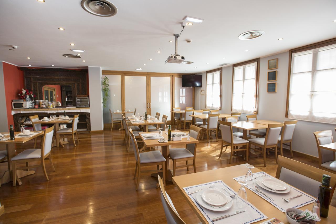 Hotel El Sella Onís Εξωτερικό φωτογραφία